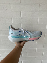 Load image into Gallery viewer, Brooks Womens Athletic Shoes Womens 8.5
