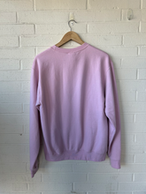 Load image into Gallery viewer, Champion Sweatshirt Size Medium
