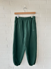 Load image into Gallery viewer, Aritzia Pants Size Small
