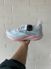 Load image into Gallery viewer, Brooks Womens Athletic Shoes Womens 12
