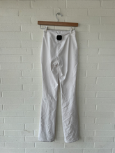 Load image into Gallery viewer, Alo Athletic Pants Extra Extra Small
