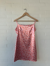 Load image into Gallery viewer, Urban Outfitters ( U ) Dress Size Large
