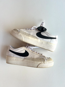 Nike Casual Shoes Womens 7.5