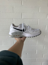 Load image into Gallery viewer, Nike Casual Shoes Womens 6.5
