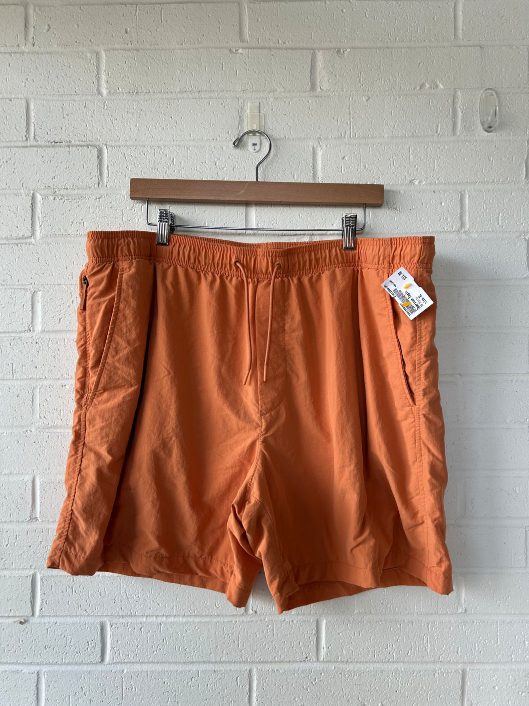 American Eagle Athletic Shorts Size Extra Large