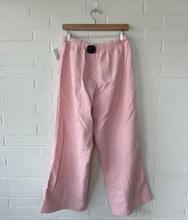 Load image into Gallery viewer, Aerie Pants Size Medium

