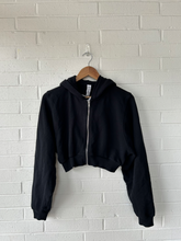Load image into Gallery viewer, Alo Sweatshirt Size Small
