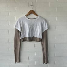 Load image into Gallery viewer, Bdg Long Sleeve Top Size Medium
