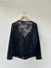 Load image into Gallery viewer, Abercrombie &amp; Fitch Long Sleeve Top Size XXL
