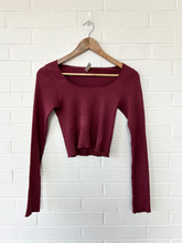 Load image into Gallery viewer, Brandy Melville Long Sleeve Top Size Small
