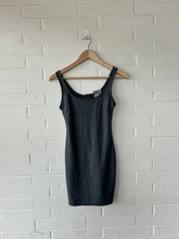 Load image into Gallery viewer, Forever 21 Dress Size Small
